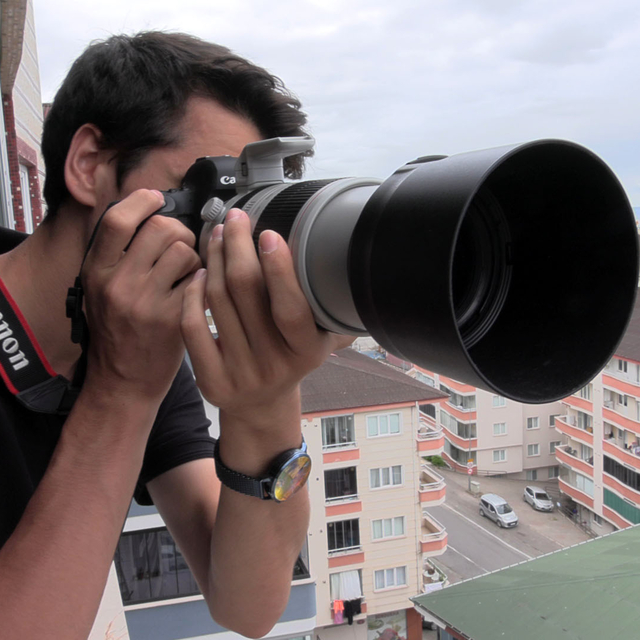 Üniversiteli Alperen'in uçak tutkusu; balkondan kuleye hayali peşinde