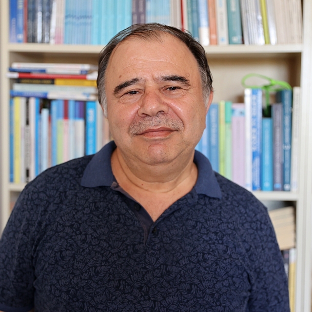 Erken yaşta telefon kullanımı çocukların gelişimini tehdit ediyor