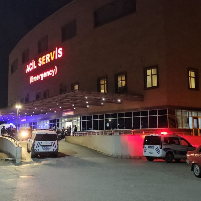 Çorum'da hastanede çıkan bıçaklı kavgada 2 kişi yaralandı