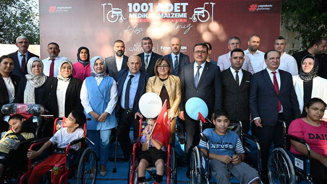 Gaziantep'te engellilere 1001 medikal malzeme dağıtıldı