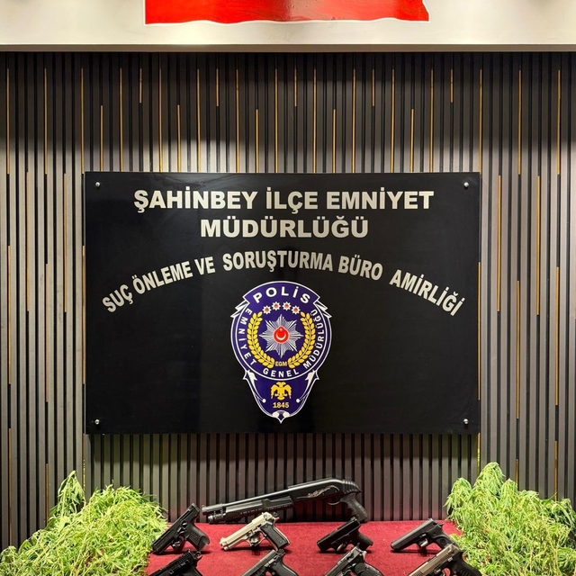 Gaziantep'te silah kaçakçılığı operasyonunda 5 zanlı yakalandı