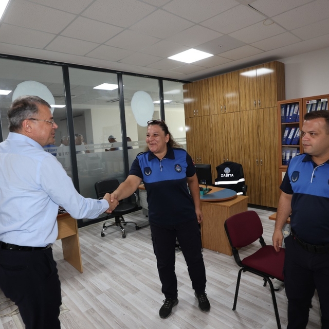 Silifke Belediye Başkanı Turgut, zabıtalarla buluştu