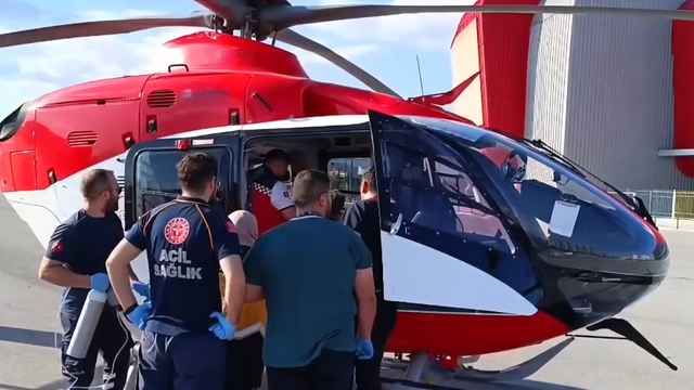 Çorum'da ambulans helikopter 8 aylık bebek için havalandı