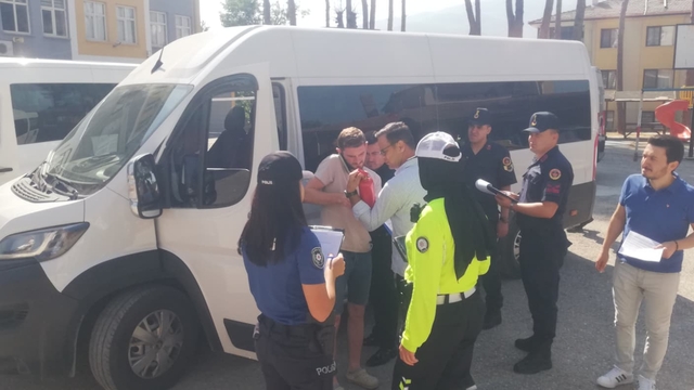 Hanönü'de öğrenci servisleri denetlendi