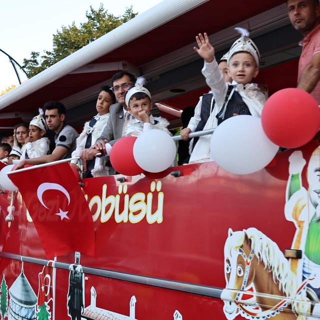 Kütahya'da toplu sünnet şöleni yapıldı