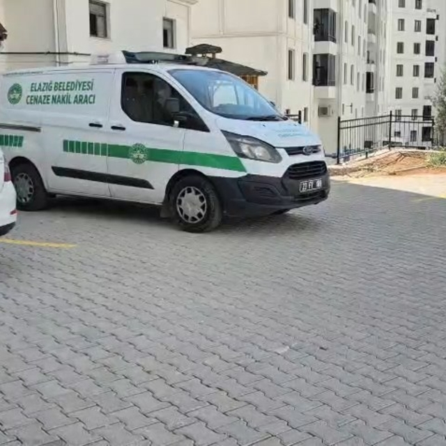 Başkomiser, evinde gördüğü jandarma personelini öldürdü