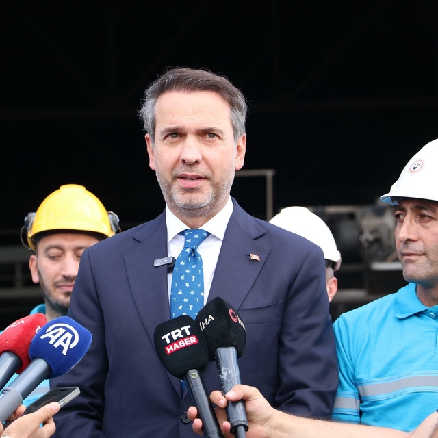 Bakan Bayraktar: Aldığımız cesur kararlarla adeta sessiz bir devrim gerçekl...