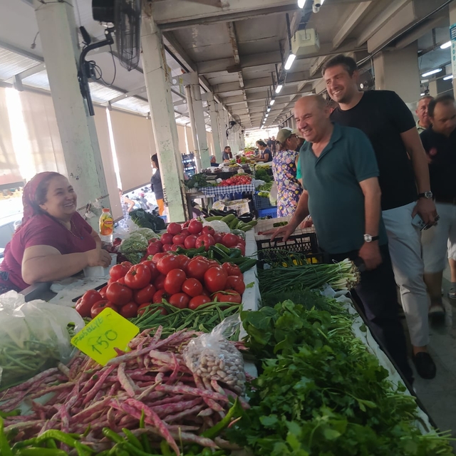 AK Parti Muğla Milletvekili Otgöz, Marmaris'te ziyaretlerde bulundu