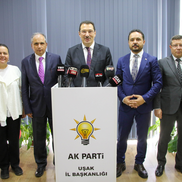 AK Parti Genel Başkan Yardımcısı Yavuz, Uşak'ta konuştu: