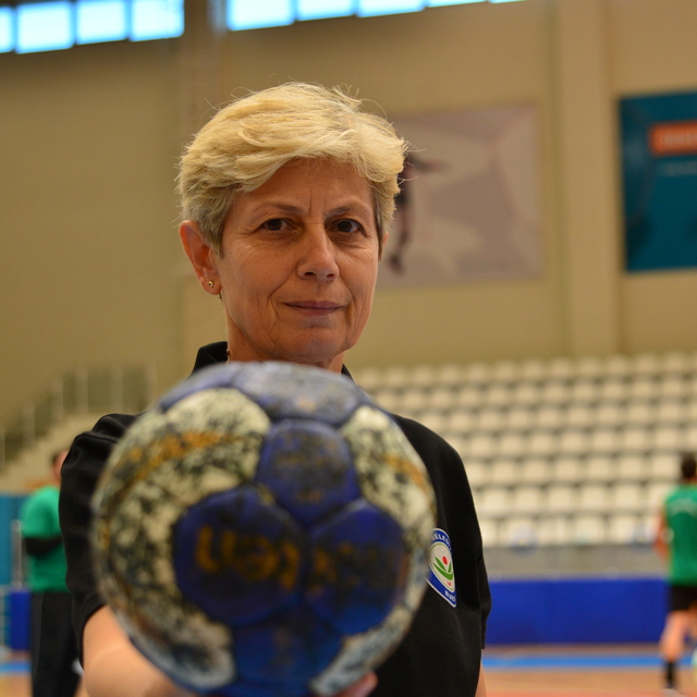 Erkek hentbol takımını şampiyon yapan ilk kadın başantrenör, Türk spor tari...