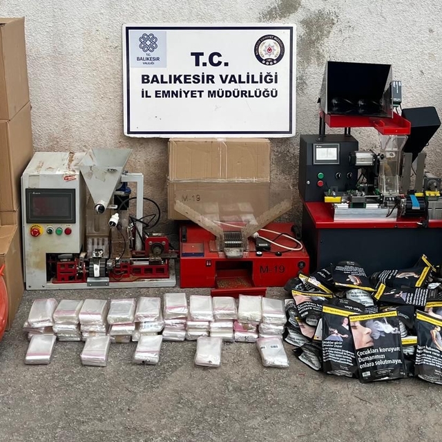 Balıkesir'de kaçak tütün operasyonunda 2 şüpheli yakalandı