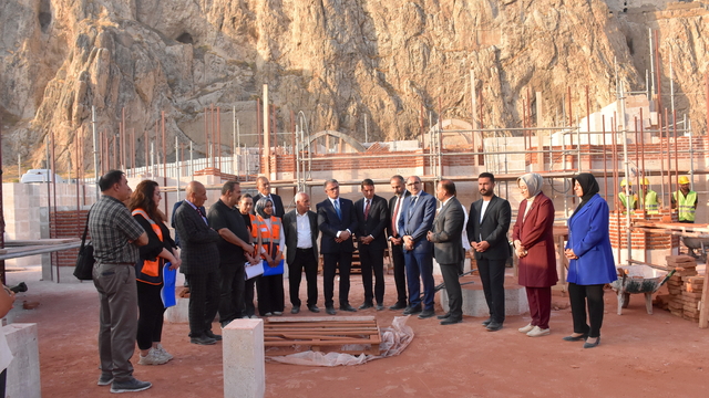 "Eski Van Şehri" tarihi yapılarıyla ayağa kaldırılıyor