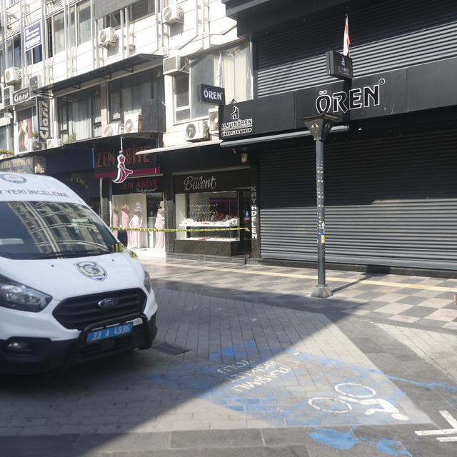 Mersin'de kuyumcudan hırsızlık iddiası