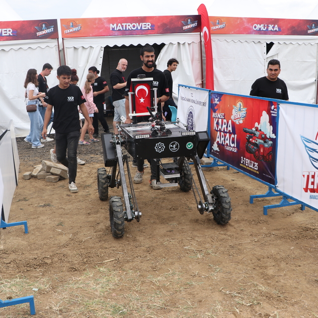 TEKNOFEST İnsansız Kara Aracı Yarışması Tekirdağ'da sürüyor