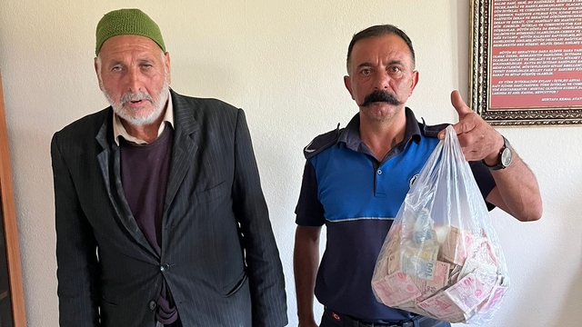 Kars'ta dilencinin üzerinden çıkan poşet dolusu para zabıta ekiplerini şaşırttı