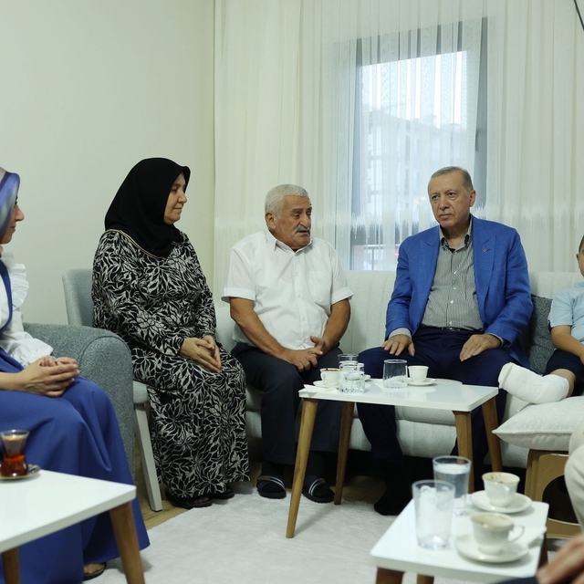 Cumhurbaşkanı Erdoğan: Şehitlerimizin ruhunu incitecek hiçbir işin içinde b...