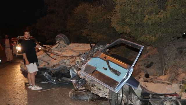 Kilis'te otomobilin devrildiği kazada 2 kişi yaralandı