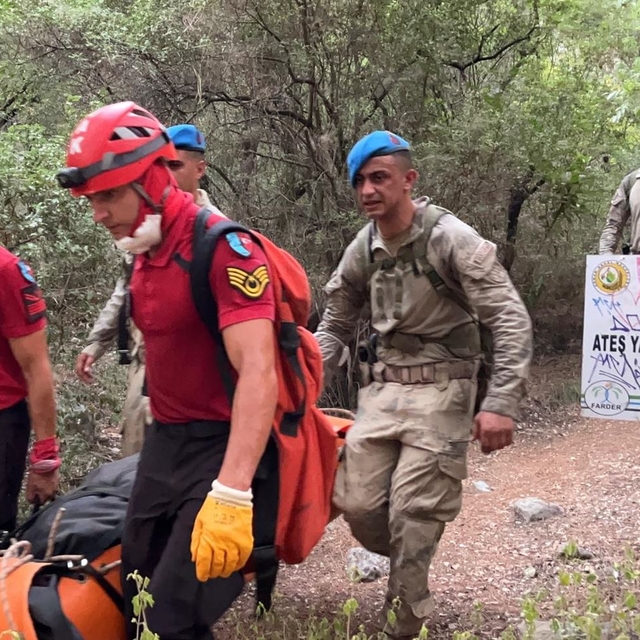 Likya Yolu'nda kaybolan Çinli turistin cansız bedeni bulundu (3)