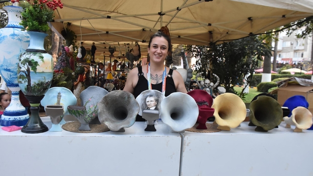 Hatay'dan İzmir'e gelen depremzede, çömlek sanatıyla yaşama yeniden bağlandı