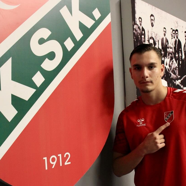 Karşıyaka'ya Altınordu'dan genç takviye