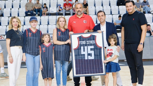 Manisa Basket Ferdi Zeyrek'i unutmadı