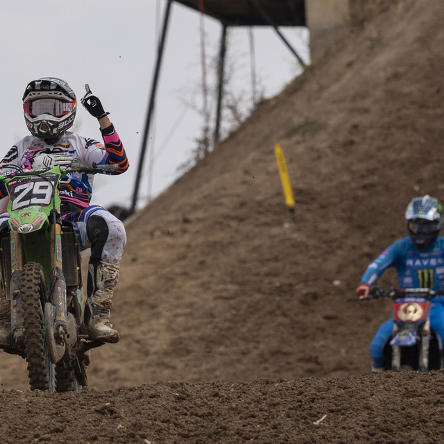 Dünya Kadınlar Motokros Şampiyonası Türkiye etabını İtalyan Kiara Fontanesi...