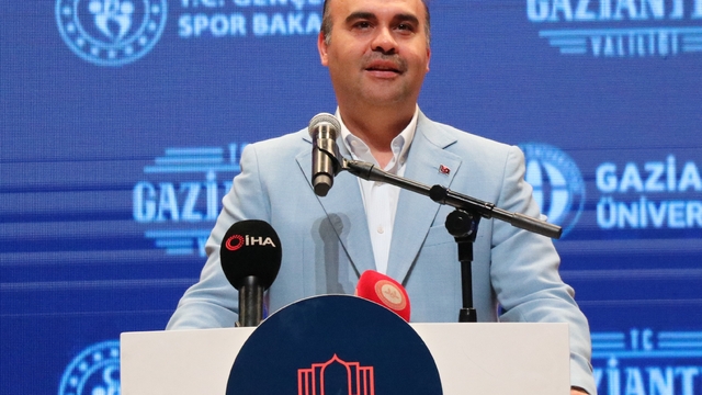 Bakan Kacır, Gaziantep'te 22. İmam Hatipliler Kurultayı'nda konuştu: