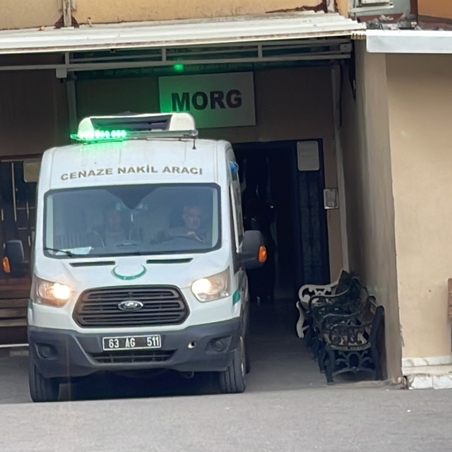 Otomobil şarampole devrildi: 1 ölü, 3 yaralı