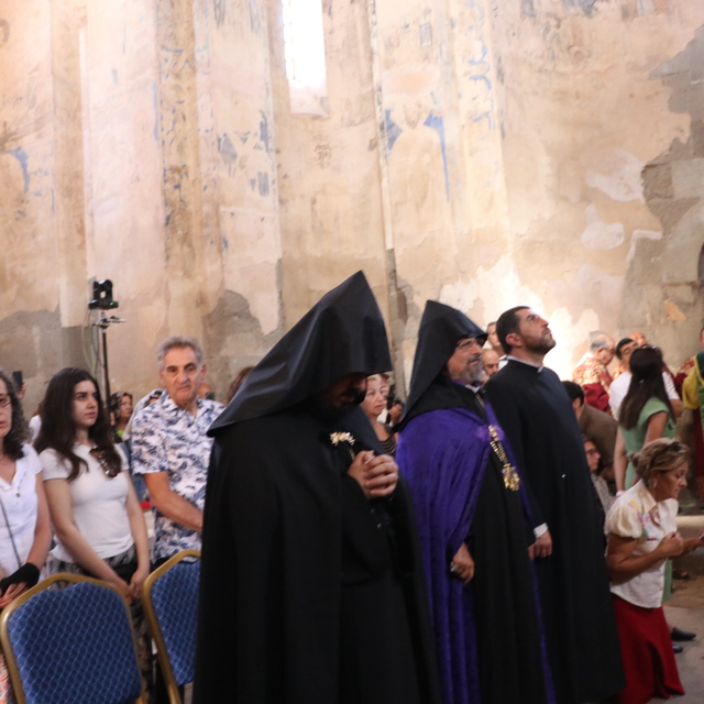 Tarihi Akdamar Kilisesi'nde 13'üncü ayin (2)