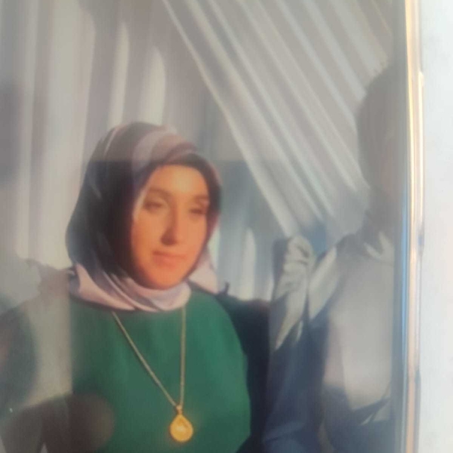 Evde bıçakla yaralanaıp, kaldırıldığı hastanede ölen Emine'nin eşi tutuklan...