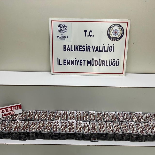 Edremit'te uyuşturucu operasyonunda 2 şüpheli yakalandı