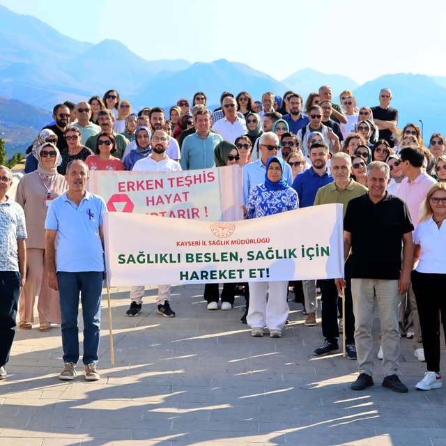 Kayseri'de "Sağlıklı Yaşam Yürüyüşü" düzenlendi