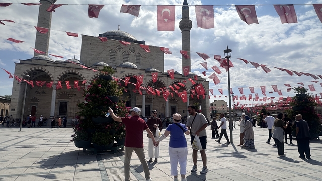 Mevlana Müzesi'nde milli maç yoğunluğu