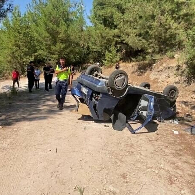 Otomobil uçurumdan yuvarlandı; anne ile 2 yaşındaki oğlu öldü