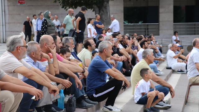 Türkiye'nin dünya ikinciliği Amasya'da dev ekranda izlendi