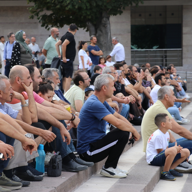 Türkiye'nin dünya ikinciliği Amasya'da dev ekranda izlendi