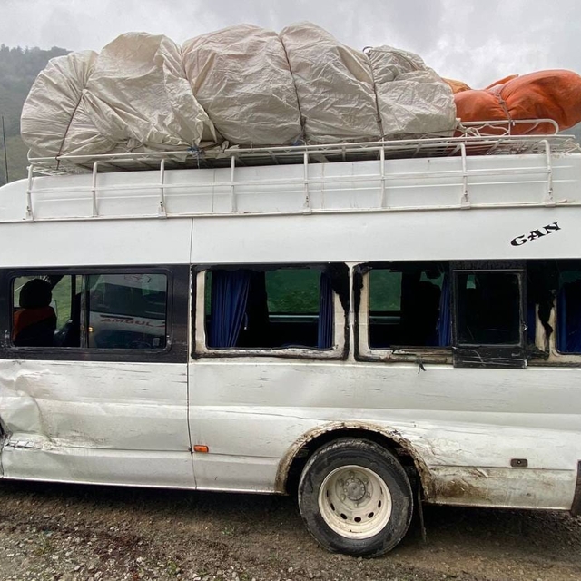 Giresun'da 2 minibüs çarpıştı; 10 tarım işçisi yaralandı