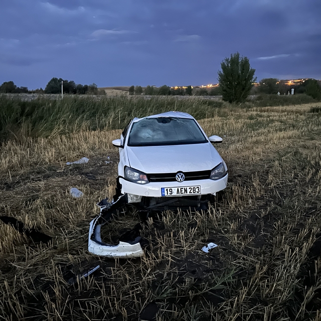 Çorum'da devrilen otomobildeki 1 kişi öldü, 4 kişi yaralandı