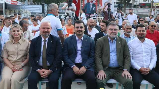 AK Parti Genel Sekreteri İnan, İzmir'de konuştu: