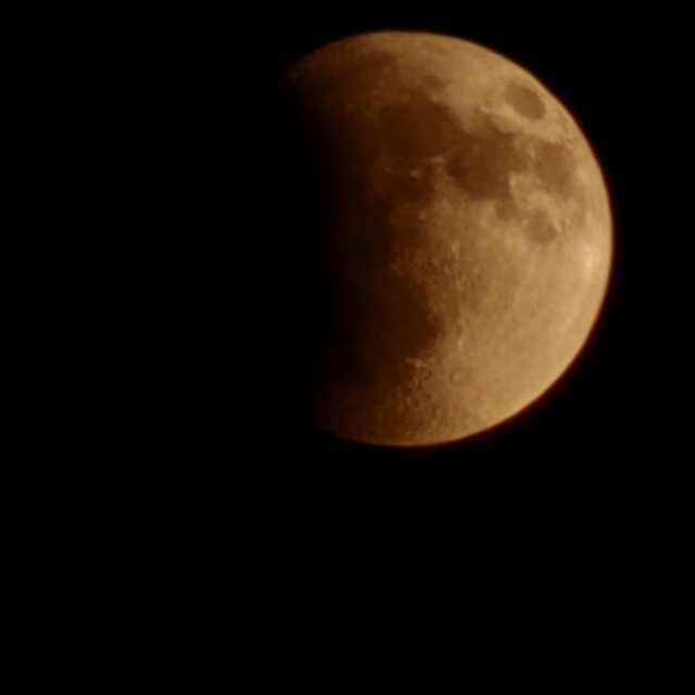 Kanlı Ay Tutulması Adana'da da izlendi