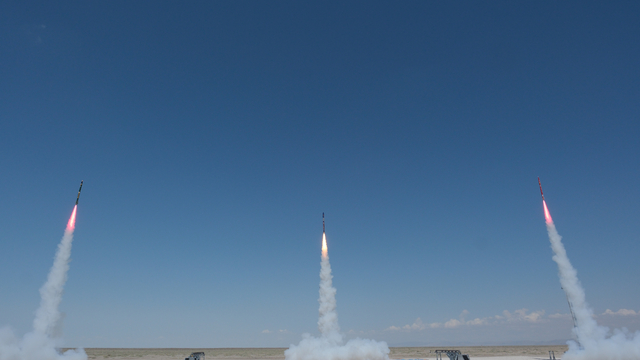 TEKNOFEST Roket Yarışması'nda üç ayrı roket aynı anda ateşlendi