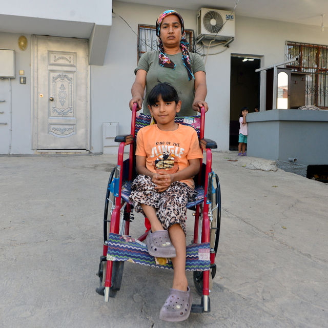 Sağ bacağı kısa dünyaya gelen Asel Ecrin, koşup, oynamak istiyor