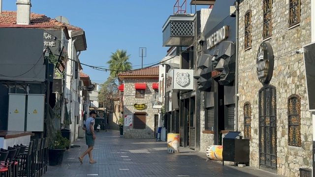 Marmaris'te, Barlar Sokağı'nda silahlı kavga: 1 ölü, 1 yaralı