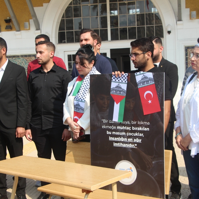 Gazzeli çocuklar, boş sıralarda anıldı