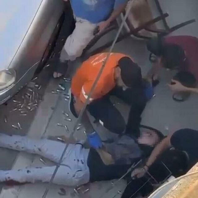 İzmir'de polis merkezine silahlı saldırı: 2 şehit, 2 yaralı