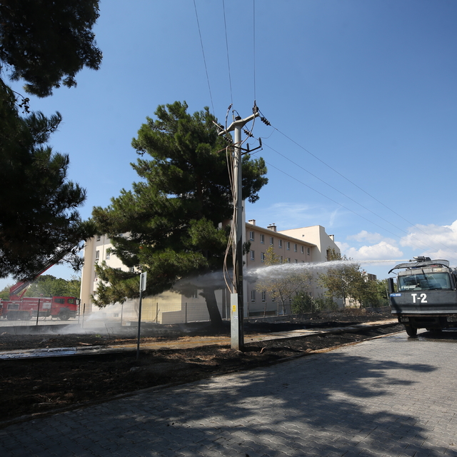 Çanakkale'de ormanlık alanda çıkan yangın kontrol altına alındı