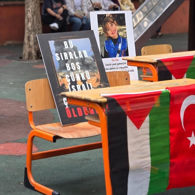 Gazze'de yaşamını yitiren öğrenciler, yeni eğitim öğretim yılının ilk günün...