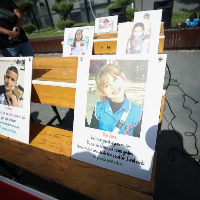 AK Parti Genel Başkan Yardımcısı Uygur Balıkesir'de "Boş Sıralar" etkinliği...