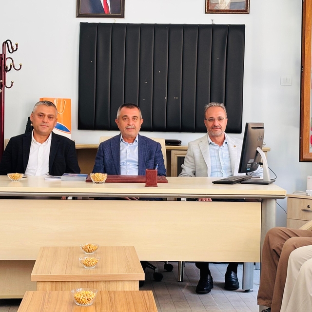 AK Parti Malatya Milletvekili Koca Ağın'da istişare toplantısı yaptı