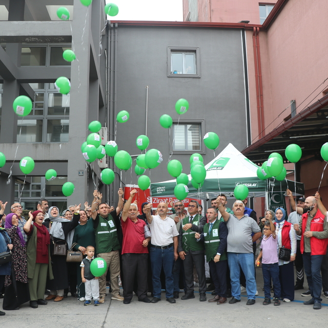Rize Yeşilay gönüllülerinden sigara bağımlılığına balonlu mesaj